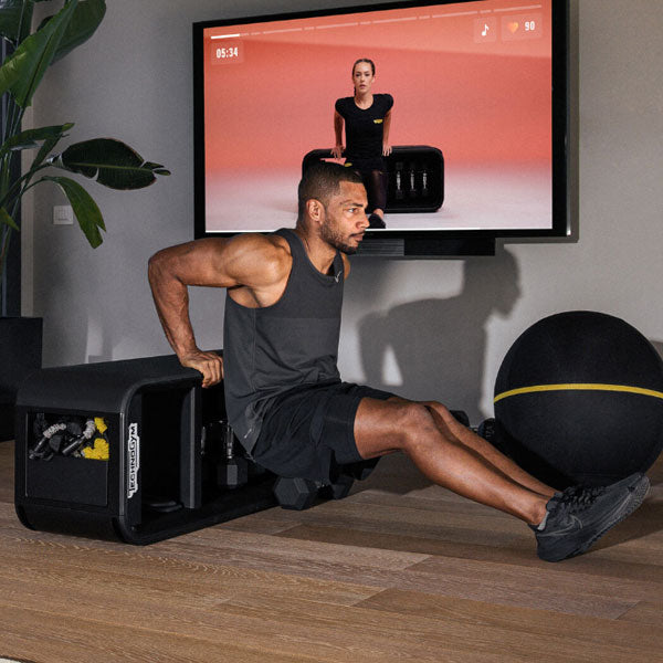 値下げ！【引取り限定】Technogym  テクノジム　フラットベンチ　トレーニングベンチ　ベンチプレス　筋トレ　 テクノジムベンチ Technogym Bench 多機能 トレーニングベンチ